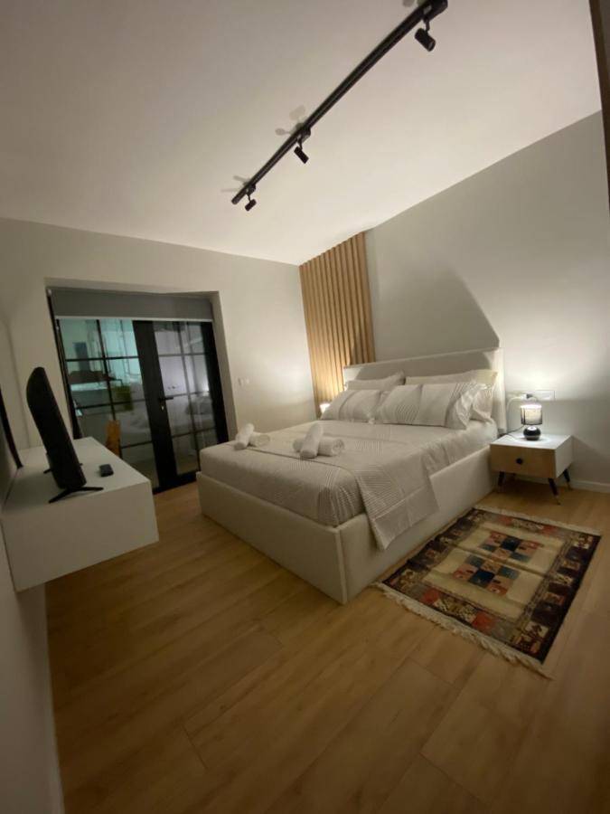 Apartamento Lucas Downtown Tirana Exterior foto